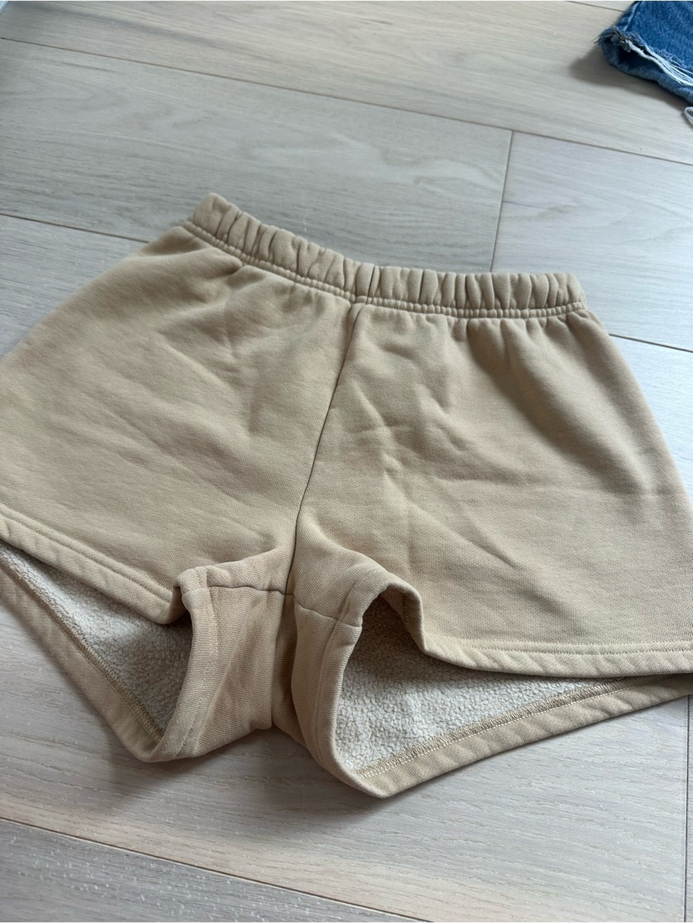 Aritzia Beige Fleece-Lined Elastic Waist Shorts